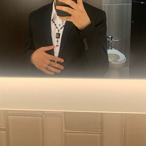 Meet your Posher, Mohamad